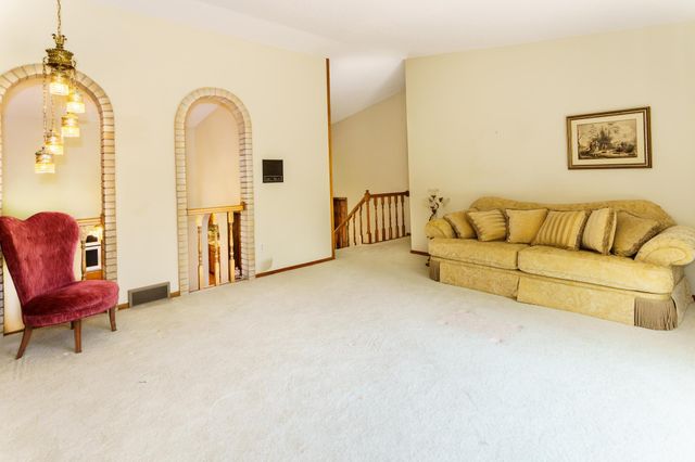 2640 Alvarado Lane N, Plymouth, MN 55447