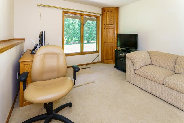 2640 Alvarado Lane N, Plymouth, MN 55447