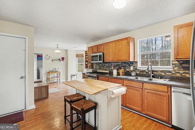 116 Bellington Drive, Mcdonough, GA 30253