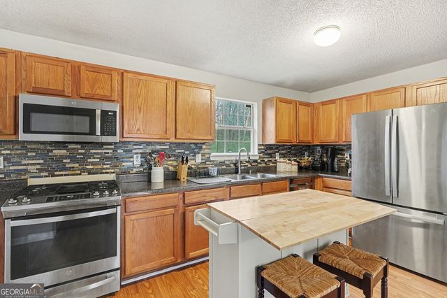 116 Bellington Drive, Mcdonough, GA 30253