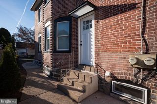 2538 COUNTY LINE RD #1, Ardmore, PA 19003