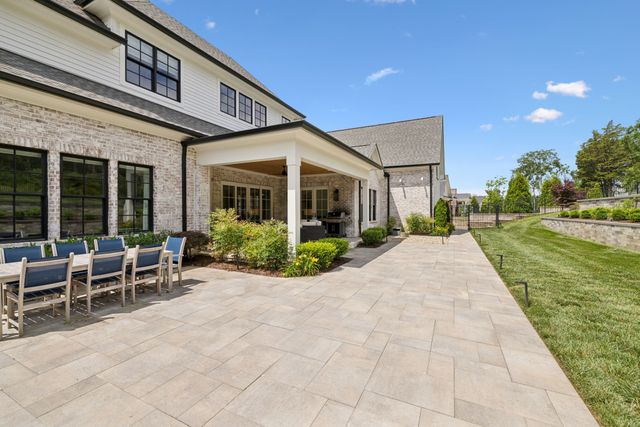 1518 Amesbury Ln, Franklin, TN 37069