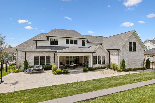 1518 Amesbury Ln, Franklin, TN 37069