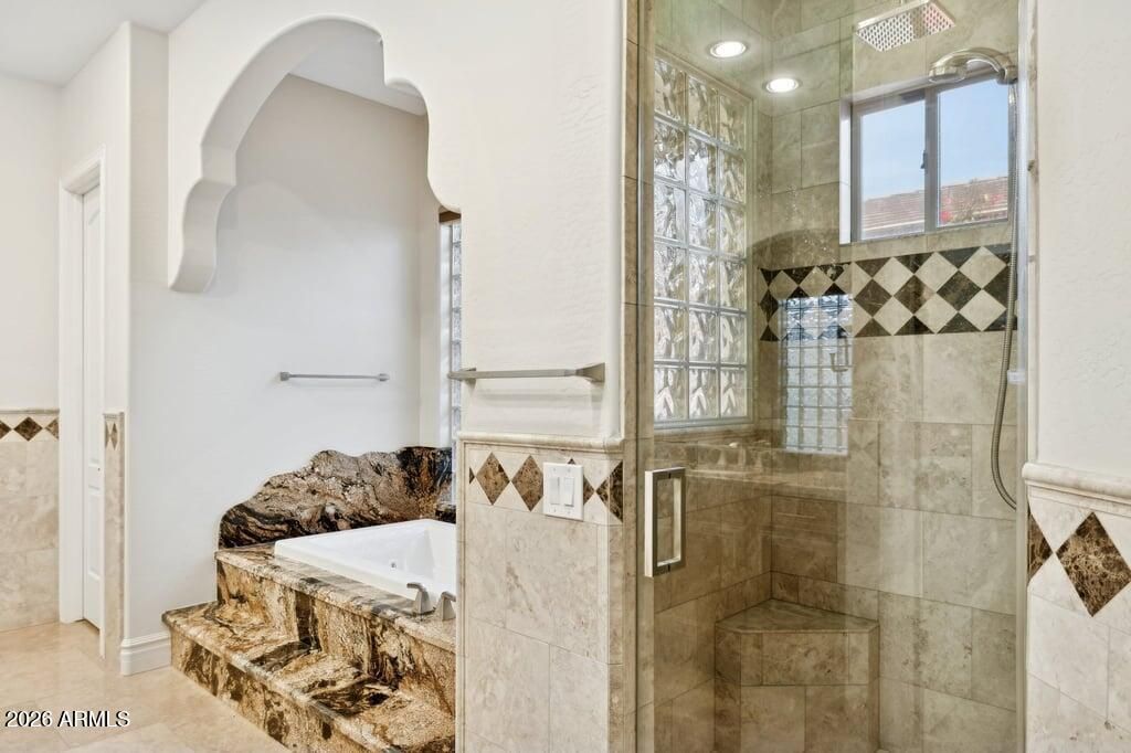 Image 12 of property listing at 1713 W CALLE MARITA --, Phoenix, AZ 85085