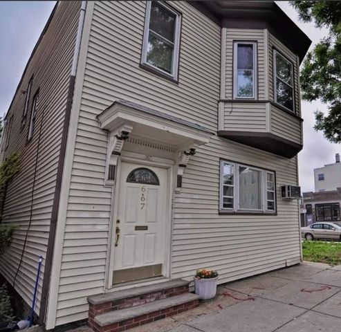 667 Saratoga 2, Boston, MA 02128