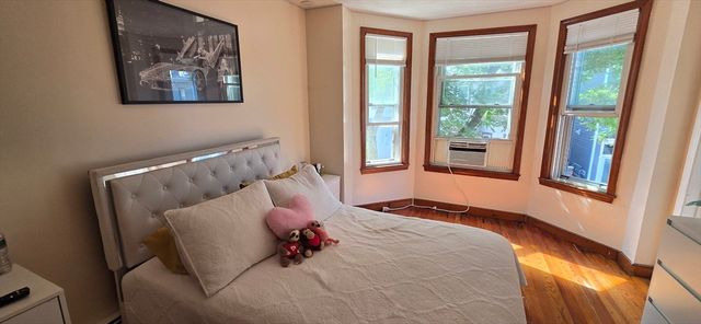667 Saratoga 2, Boston, MA 02128