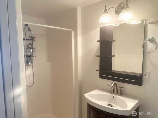 4207 S Bateman Street, Seattle, WA 98118