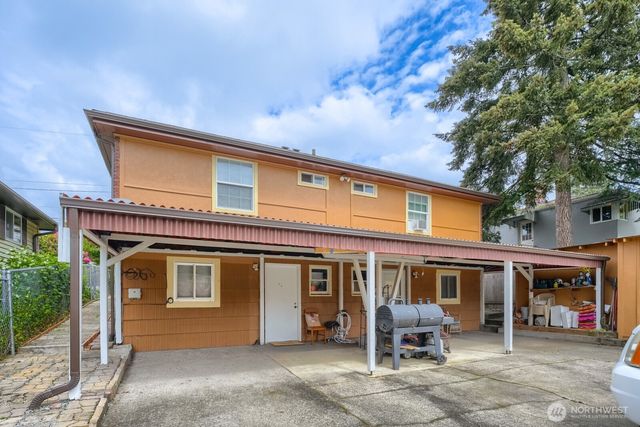 4207 S Bateman Street, Seattle, WA 98118