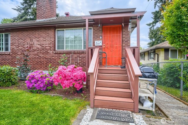 4207 S Bateman Street, Seattle, WA 98118