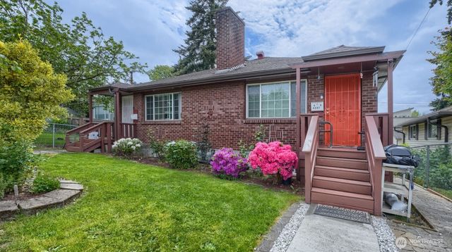 4207 S Bateman Street, Seattle, WA 98118
