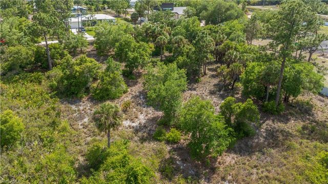 7906 23rd PL, Labelle, FL 33935