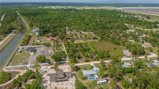 7906 23rd PL, Labelle, FL 33935