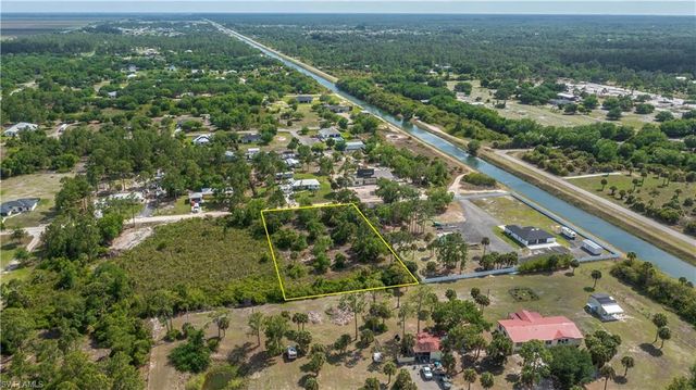 7906 23rd PL, Labelle, FL 33935