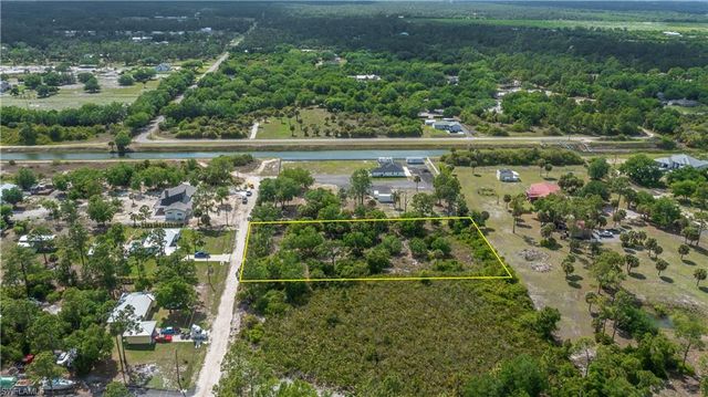 7906 23rd PL, Labelle, FL 33935