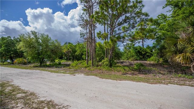 7906 23rd PL, Labelle, FL 33935