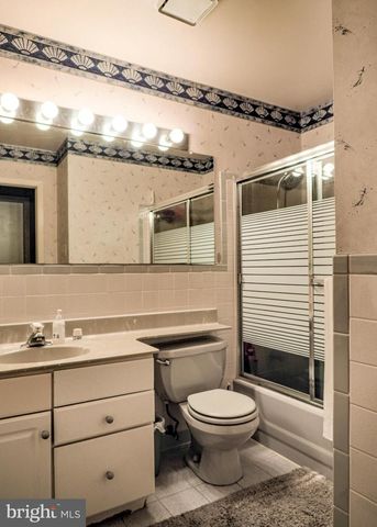 12008 ROCKLEDGE DR, Bowie, MD 20715