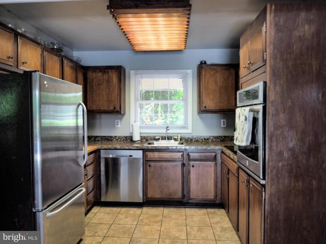 12008 ROCKLEDGE DR, Bowie, MD 20715