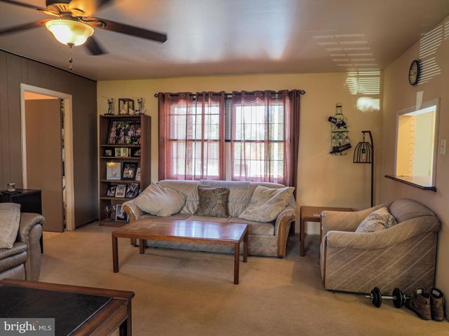 12008 ROCKLEDGE DR, Bowie, MD 20715