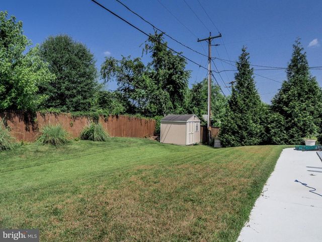 12008 ROCKLEDGE DR, Bowie, MD 20715