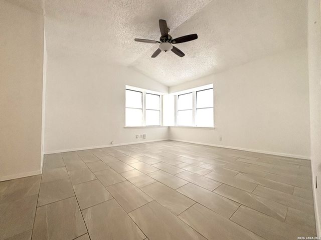 710 TRAPPERS RUN ST, San Antonio, TX 78245
