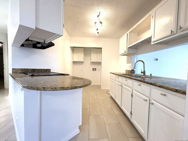 710 TRAPPERS RUN ST, San Antonio, TX 78245