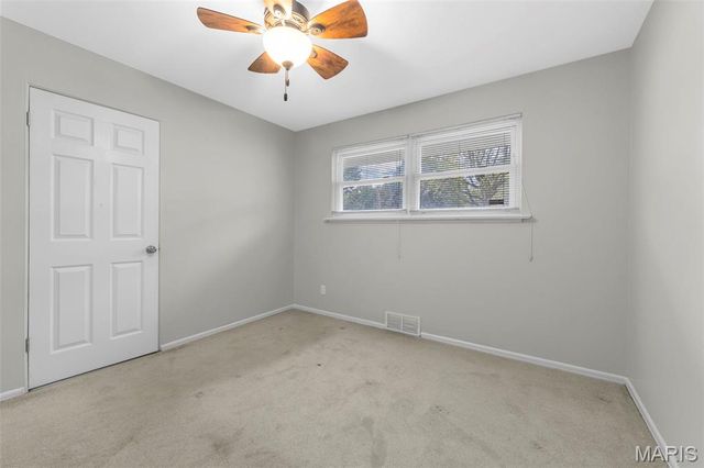 1200 Bluefield Drive, Florissant, MO 63033
