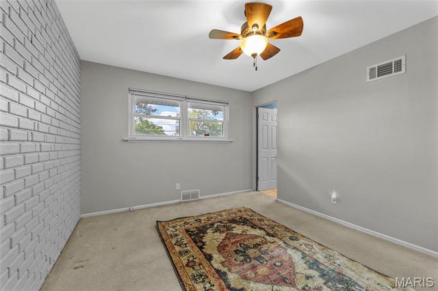 1200 Bluefield Drive, Florissant, MO 63033