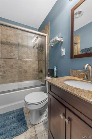 1200 Bluefield Drive, Florissant, MO 63033