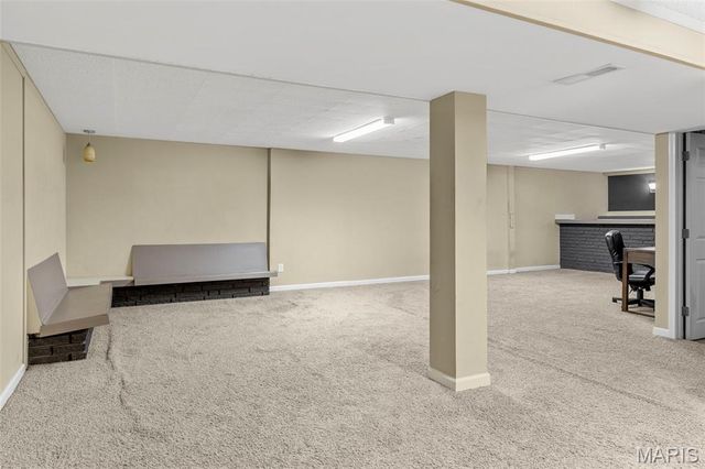 1200 Bluefield Drive, Florissant, MO 63033