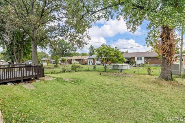 1200 Bluefield Drive, Florissant, MO 63033