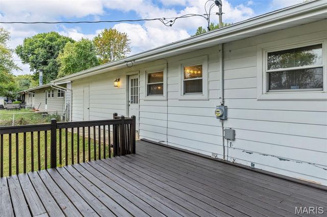 1200 Bluefield Drive, Florissant, MO 63033