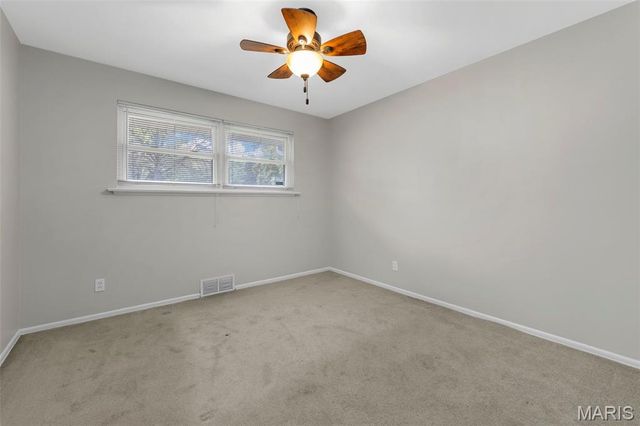 1200 Bluefield Drive, Florissant, MO 63033