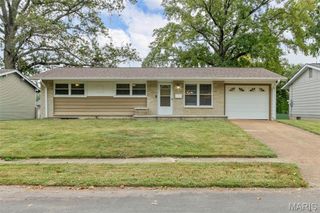 1200 Bluefield Drive, Florissant, MO 63033