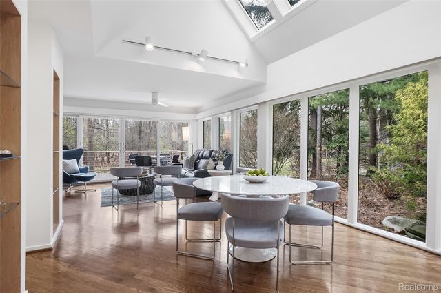 4766 Overton Cove, Bloomfield Hills, MI 48302