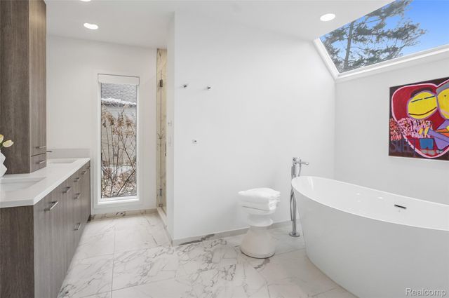 4766 Overton Cove, Bloomfield Hills, MI 48302