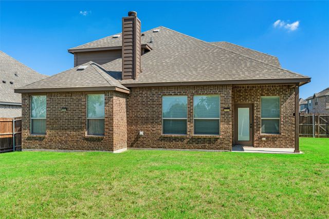 104 Laurel Oak Drive, Red Oak, TX 75154