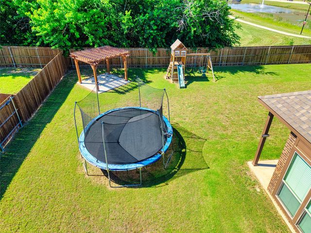 104 Laurel Oak Drive, Red Oak, TX 75154