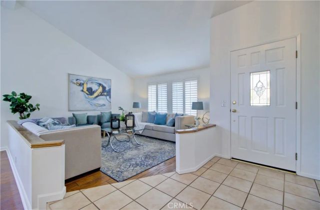 22261 Sisante, Mission Viejo, CA 92691