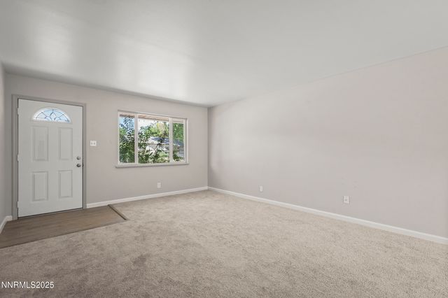 1125 Dodson Way, Sparks, NV 89431