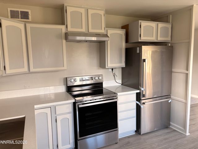 1125 Dodson Way, Sparks, NV 89431