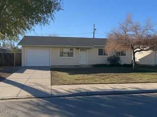 1125 Dodson Way, Sparks, NV 89431