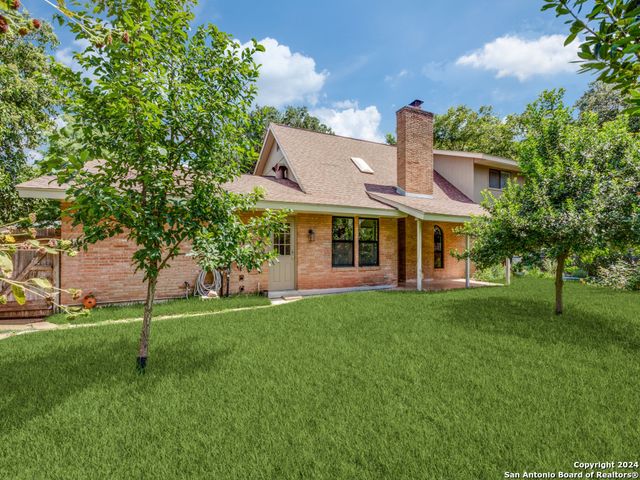 2702 Roundleaf Ct, San Antonio, TX 78231