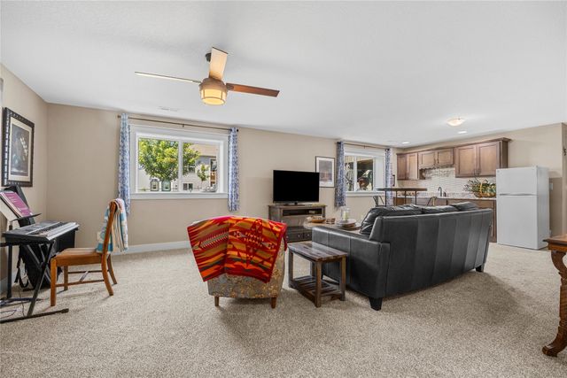 1151 34th Street SE, Altoona, IA 50009