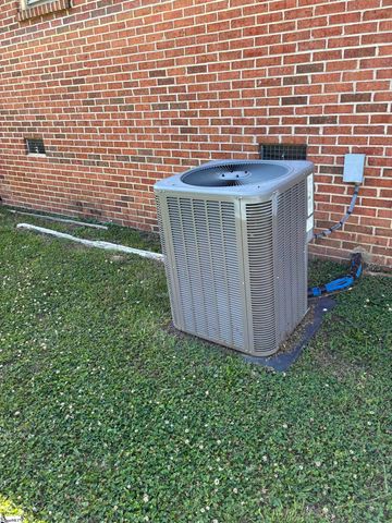 308 N Adair Street, Clinton, SC 29325