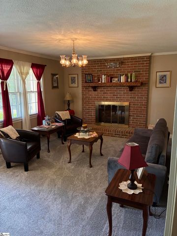 308 N Adair Street, Clinton, SC 29325