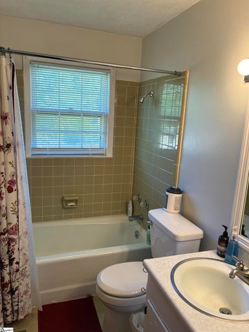 308 N Adair Street, Clinton, SC 29325