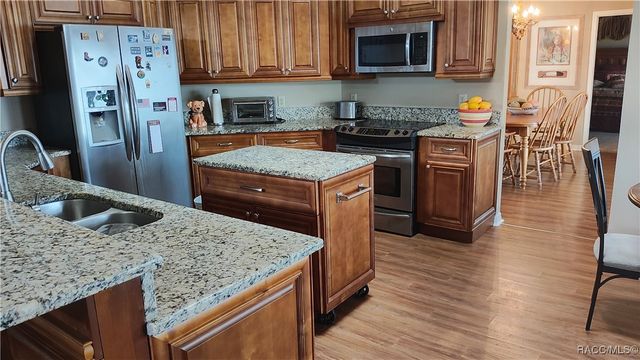 6644 S Duval Island Drive, Floral City, FL 34436