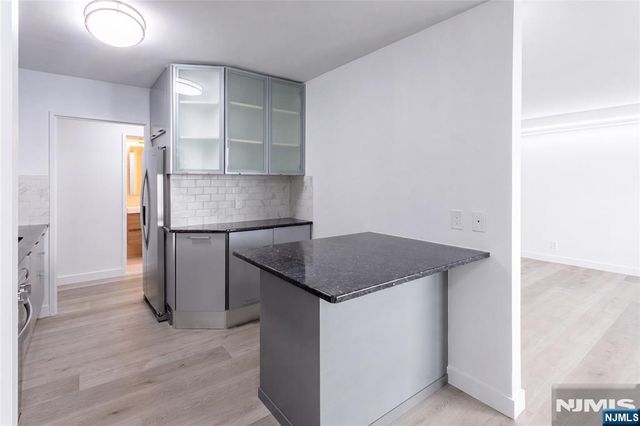 1600 Parker Avenue 20A, Fort Lee, NJ 07024