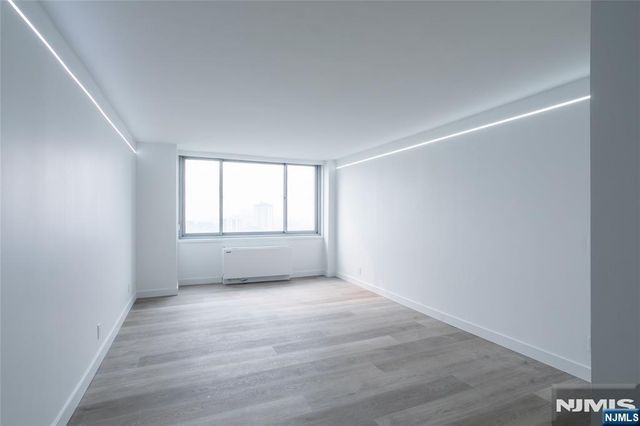 1600 Parker Avenue 20A, Fort Lee, NJ 07024