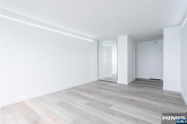 1600 Parker Avenue 20A, Fort Lee, NJ 07024